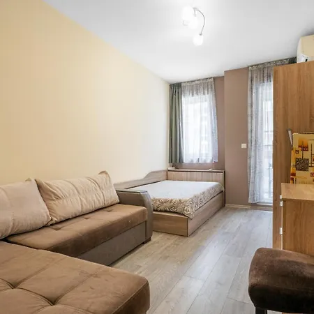 Cozy 1br W/ Terrace | Family Friendly Lejlighed Plovdiv